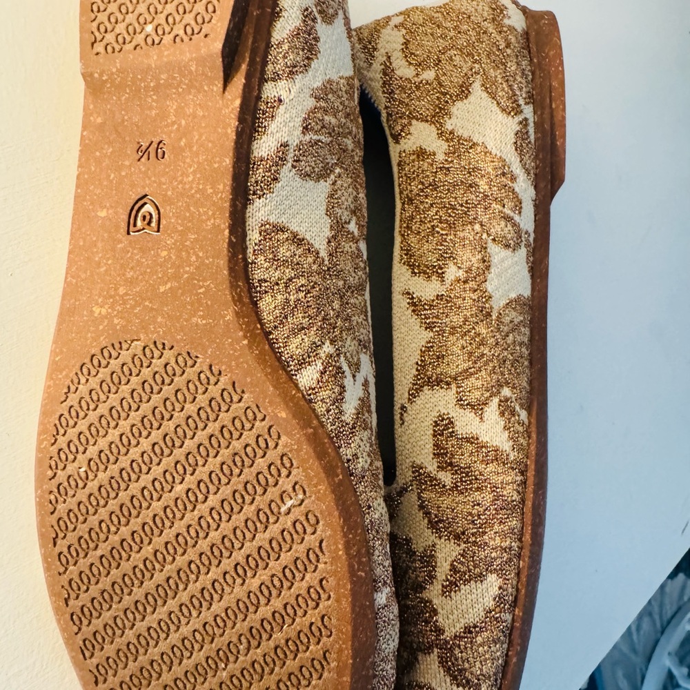 The Lounge Loafer Rothy’s
New never worn